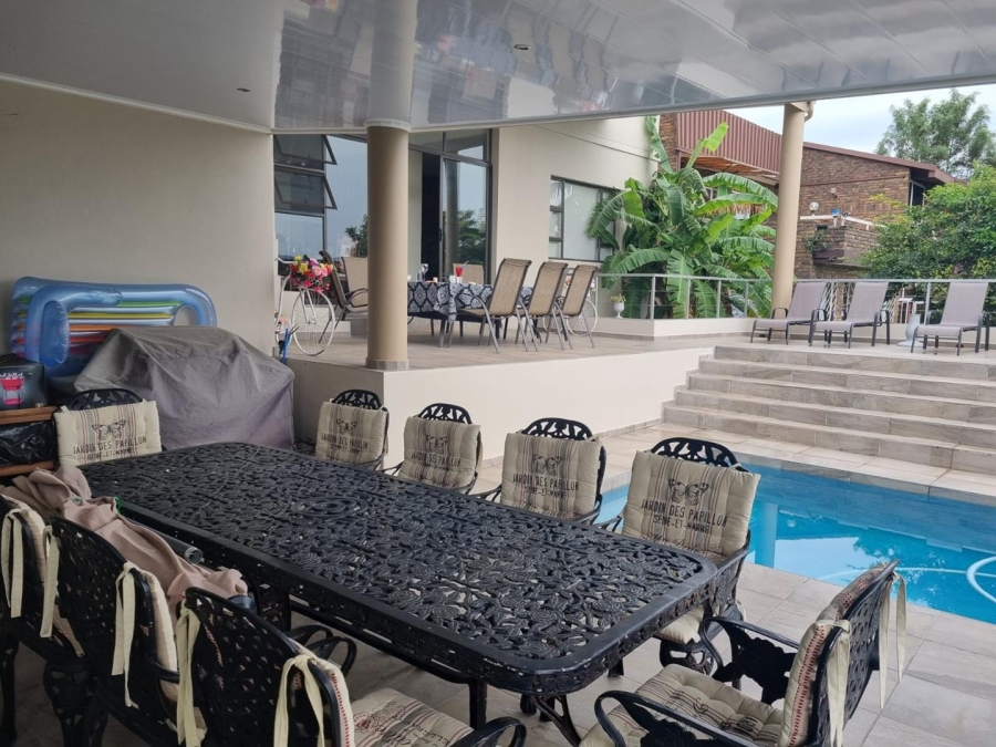 5 Bedroom Property for Sale in Meerhof North West